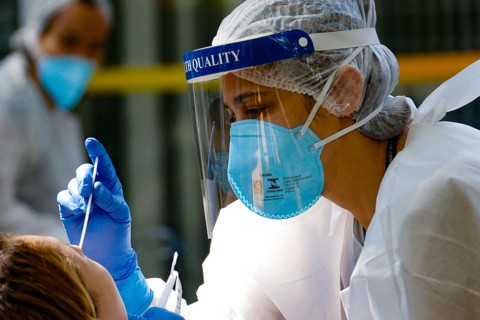 Covid-19 causou metade das mortes por vírus respiratórios em 4 semanas